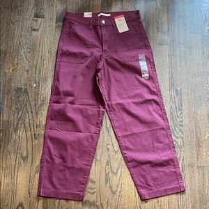 Levi's Women's Flare Jeans in Burgundy